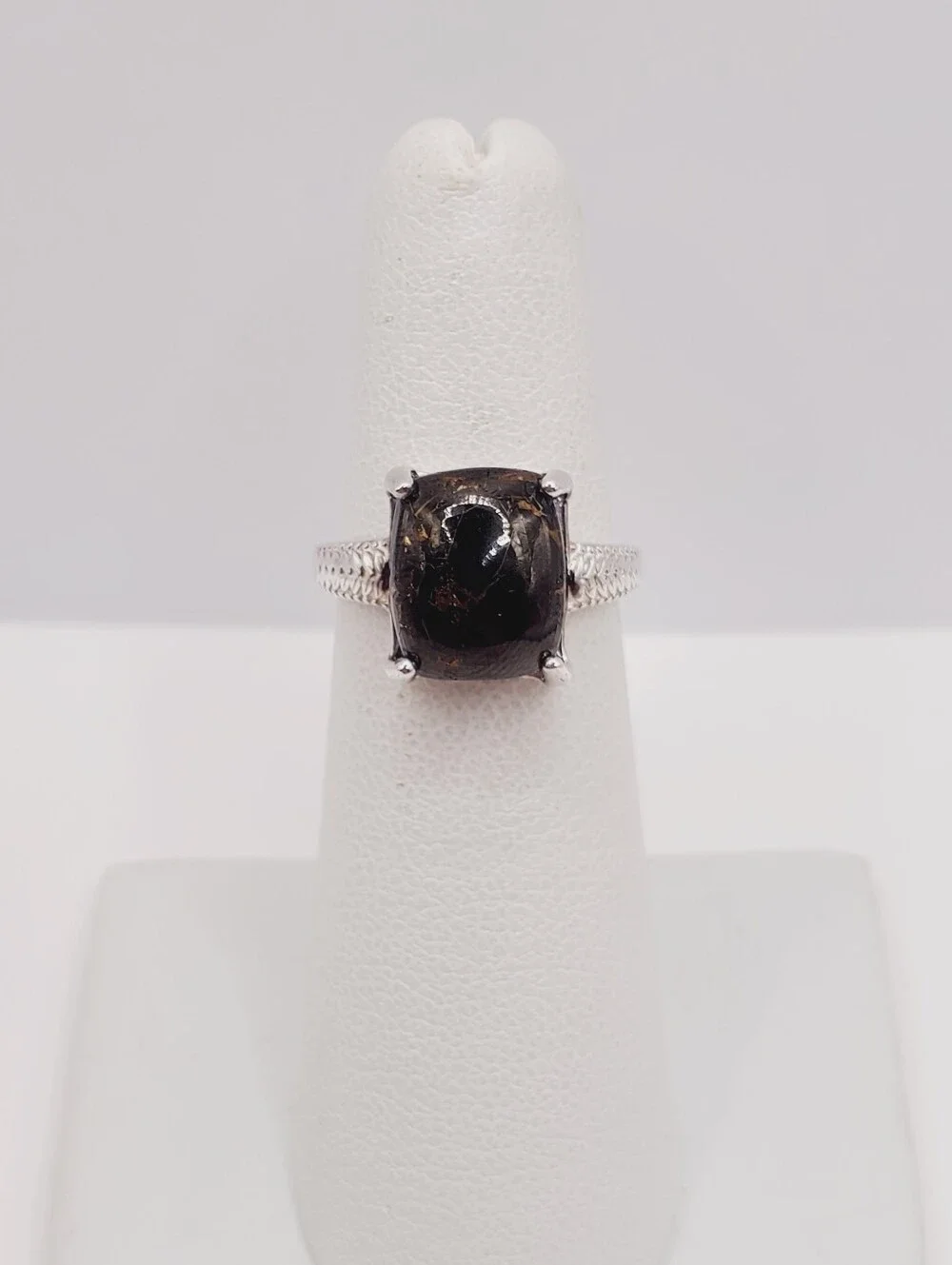 Genuine Cabochon Shungite 925 Sterling Silver Gold Fleck Ring